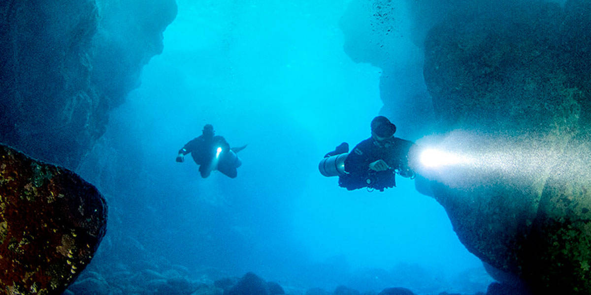 BRING A DEEPER TRUST TO YOUR DIVE ADVENTURES WITH GARMIN